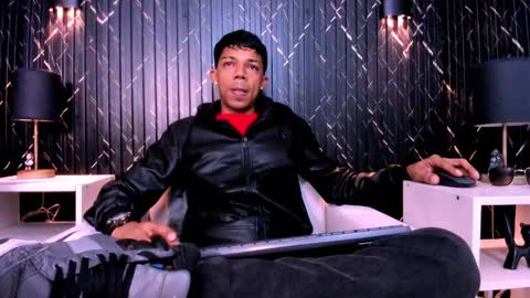 Snapshot of gregory_sforza chatting on 21, 11, 2025 GregorySforza online show from 21, 11, 2025