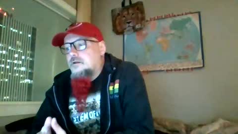 Snapshot of gregrev chatting on 18, 12, 2024 gregrev online show from 18, 12, 2024