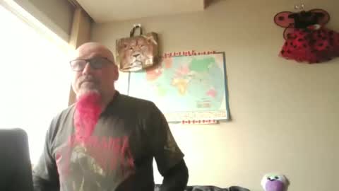 Snapshot of gregrev chatting on 26, 9, 2025 gregrev online show from 26, 9, 2025