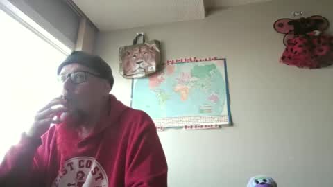 Snapshot of gregrev chatting on 1, 10, 2025 gregrev online show from 1, 10, 2025