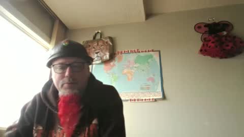 Snapshot of gregrev chatting on 4, 10, 2025 gregrev online show from 4, 10, 2025