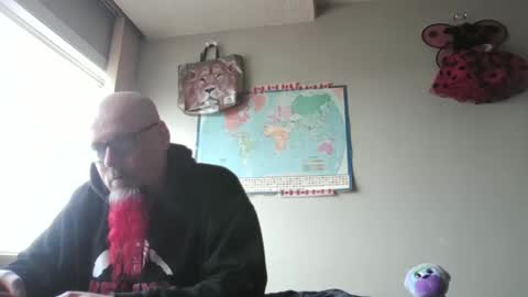 Snapshot of gregrev chatting on 7, 10, 2025 gregrev online show from 7, 10, 2025