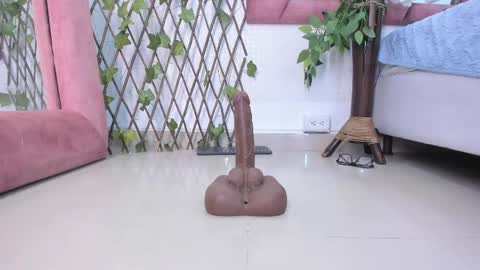 Snapshot of grettarouse chatting on 13, 5, 2026 GRETA online show from 13, 5, 2026