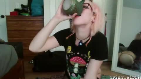 grimygirlie online show from 30, 9, 2025