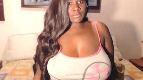 Snapshot of griseldax chatting on 17, 11, 2025 griseldax online show from 17, 11, 2025