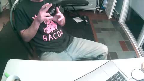 Snapshot of grizzley84 chatting on 19, 1, 2025 grizzly84 online show from 19, 1, 2025