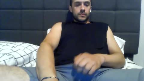 Snapshot of grnde789 chatting on 8, 8, 2026 grnde789 online show from 8, 8, 2026