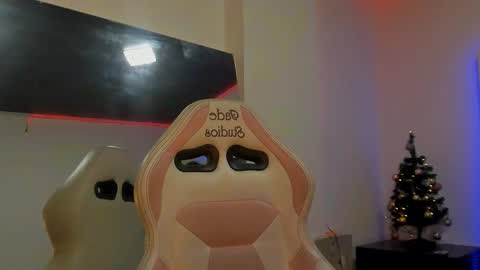 Snapshot of grupojade chatting on 15, 12, 2025 grupojade online show from 15, 12, 2025