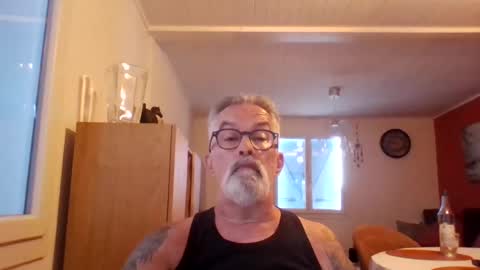Snapshot of grybear60 chatting on 29, 6, 2026 Grybear online show from 29, 6, 2026