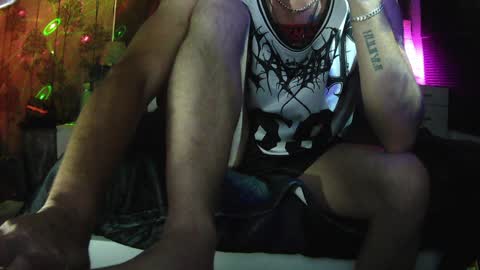 YOUNEEKWAYSTOPLEASEYOU online show from 7, 12, 2024