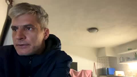 guardiannif_ online show from 10, 3, 2025