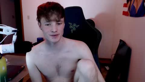 Snapshot of gucciboi4 chatting on 8, 2, 2025 gucciboi4 online show from 8, 2, 2025