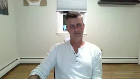 Snapshot of gudguy2025 chatting on 3, 11, 2025 gudguy2025 online show from 3, 11, 2025