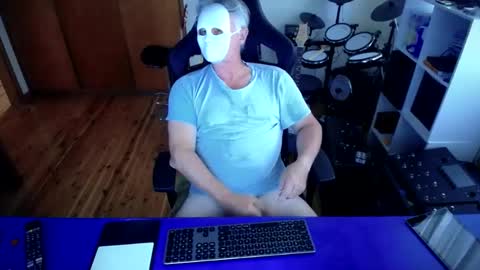 guesswhatigot2 online show from 23, 2, 2025