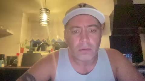 guil0 online show from 17, 10, 2025