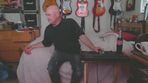 Mario online show from 5, 3, 2025