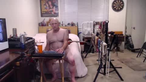 Mario online show from 7, 10, 2025