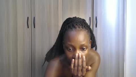 Snapshot of gulpess chatting on 9, 10, 2025 Miss Incredible online show from 9, 10, 2025