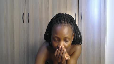 Snapshot of gulpess chatting on 14, 10, 2025 Miss Incredible online show from 14, 10, 2025