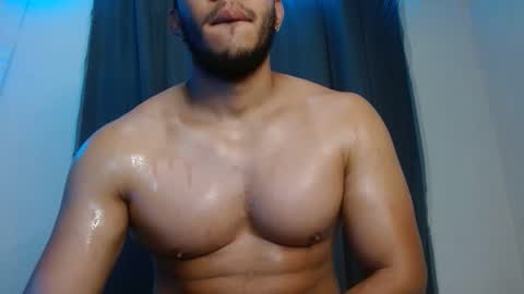 Snapshot of gurushake chatting on 17, 1, 2026 holl latino online show from 17, 1, 2026