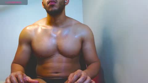 holl latino online show from 26, 6, 2026