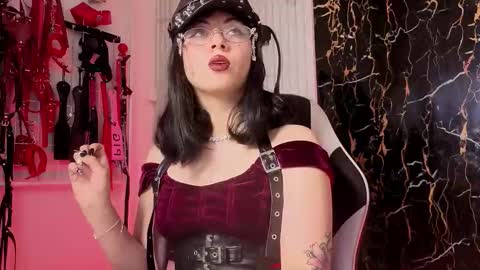 Snapshot of guxplo_ chatting on 26, 9, 2025 Miss online show from 26, 9, 2025