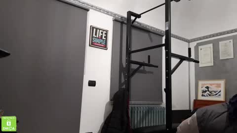 Snapshot of guy2015big chatting on 30, 12, 2024 Flo online show from 30, 12, 2024