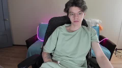 guy_liam1 online show from 14, 1, 2025