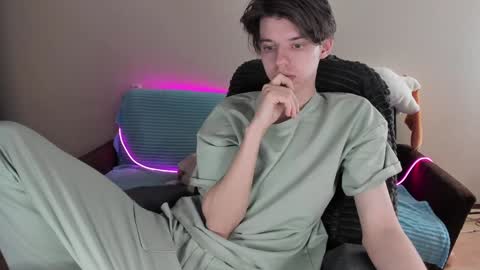 guy_liam1 online show from 24, 1, 2025