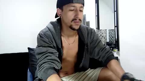 Snapshot of guykarim chatting on 5, 12, 2024 karim online show from 5, 12, 2024