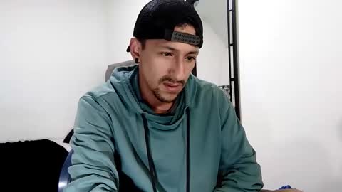 Snapshot of guykarim chatting on 25, 1, 2025 karim online show from 25, 1, 2025