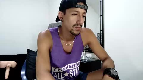 Snapshot of guykarim chatting on 27, 1, 2025 karim online show from 27, 1, 2025