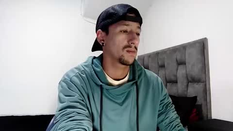 Snapshot of guykarim chatting on 24, 2, 2025 karim online show from 24, 2, 2025