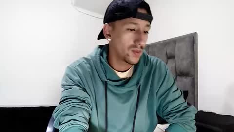 Snapshot of guykarim chatting on 1, 3, 2025 karim online show from 1, 3, 2025