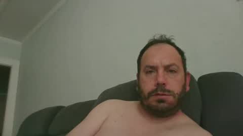 Snapshot of guynaked105 chatting on 12, 10, 2025 guynaked105 online show from 12, 10, 2025