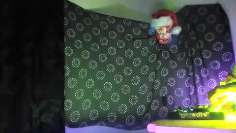 Snapshot of guyst049 chatting on 20, 12, 2025 guyst049 online show from 20, 12, 2025