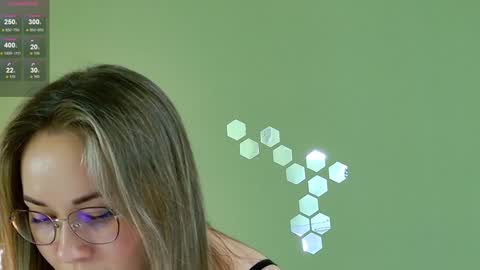 Snapshot of gwen_lady chatting on 16, 1, 2025 Sweety Kitty online show from 16, 1, 2025