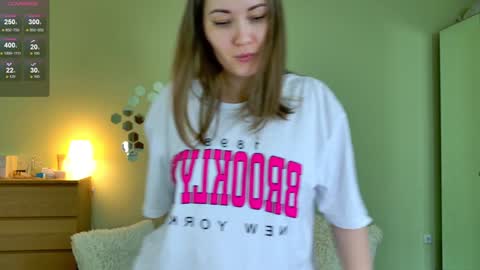 Snapshot of gwen_lady chatting on 31, 1, 2025 Sweety Kitty online show from 31, 1, 2025