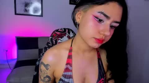 Snapshot of gwenhazel chatting on 10, 9, 2025 gwenhazel online show from 10, 9, 2025