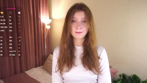 Snapshot of gwennielove chatting on 19, 7, 2026 Molly online show from 19, 7, 2026