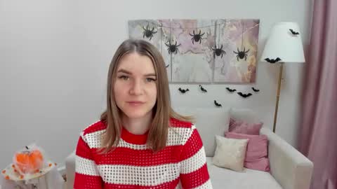 Snapshot of gwensmitt chatting on 31, 10, 2025 gwensmitt online show from 31, 10, 2025