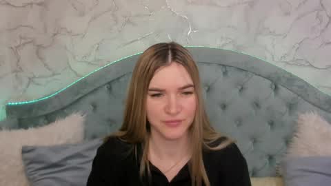 Snapshot of gwensmitt chatting on 31, 5, 2026 gwensmitt online show from 31, 5, 2026