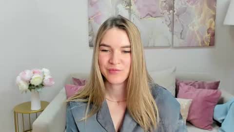 Snapshot of gwensmitt chatting on 11, 6, 2026 gwensmitt online show from 11, 6, 2026