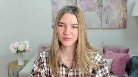 Snapshot of gwensmitt chatting on 11, 6, 2026 gwensmitt online show from 11, 6, 2026
