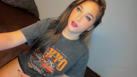 Snapshot of gwynmylove chatting on 4, 11, 2025 Gwyn online show from 4, 11, 2025