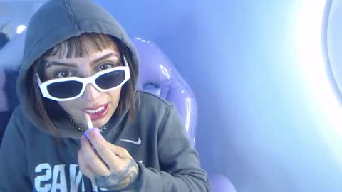 gyal_8_ online show from 25, 10, 2025