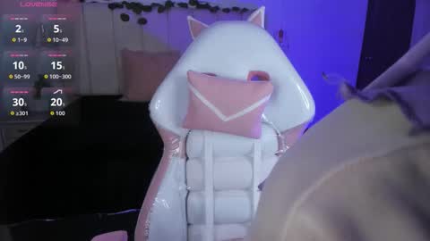 gyal_8_ online show from 2, 12, 2025