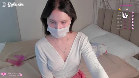   online show from 7, 10, 2025