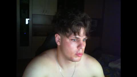 Snapshot of gymguy0505 chatting on 20, 12, 2025 gymguy0505 online show from 20, 12, 2025