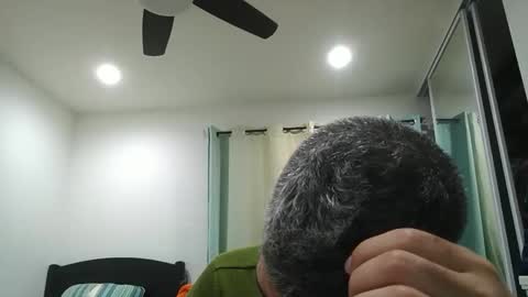 h0nest84 online show from 31, 12, 2024